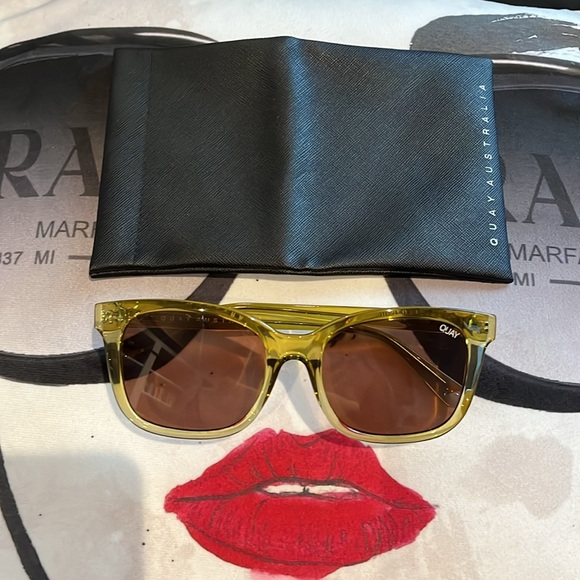 Quay Australia Kingsley Yellow/ Brown Sunglasses - Picture 2 of 7